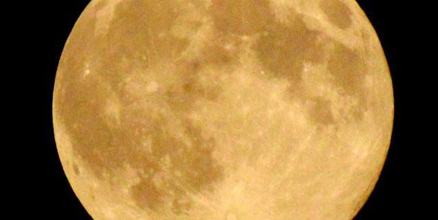 SuperLune - Droits : Mike
