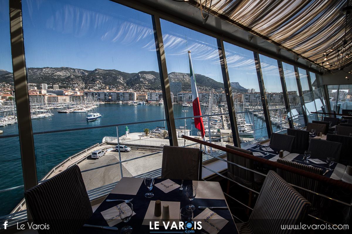 Bateau Mega Andrea Toulon - Droits : LeVarois